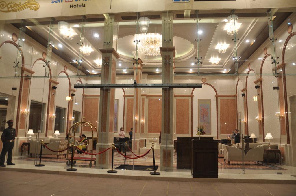 Royal Tulip Navi Mumbai Hotel Exterior foto