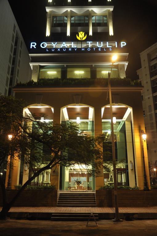 Royal Tulip Navi Mumbai Hotel Exterior foto